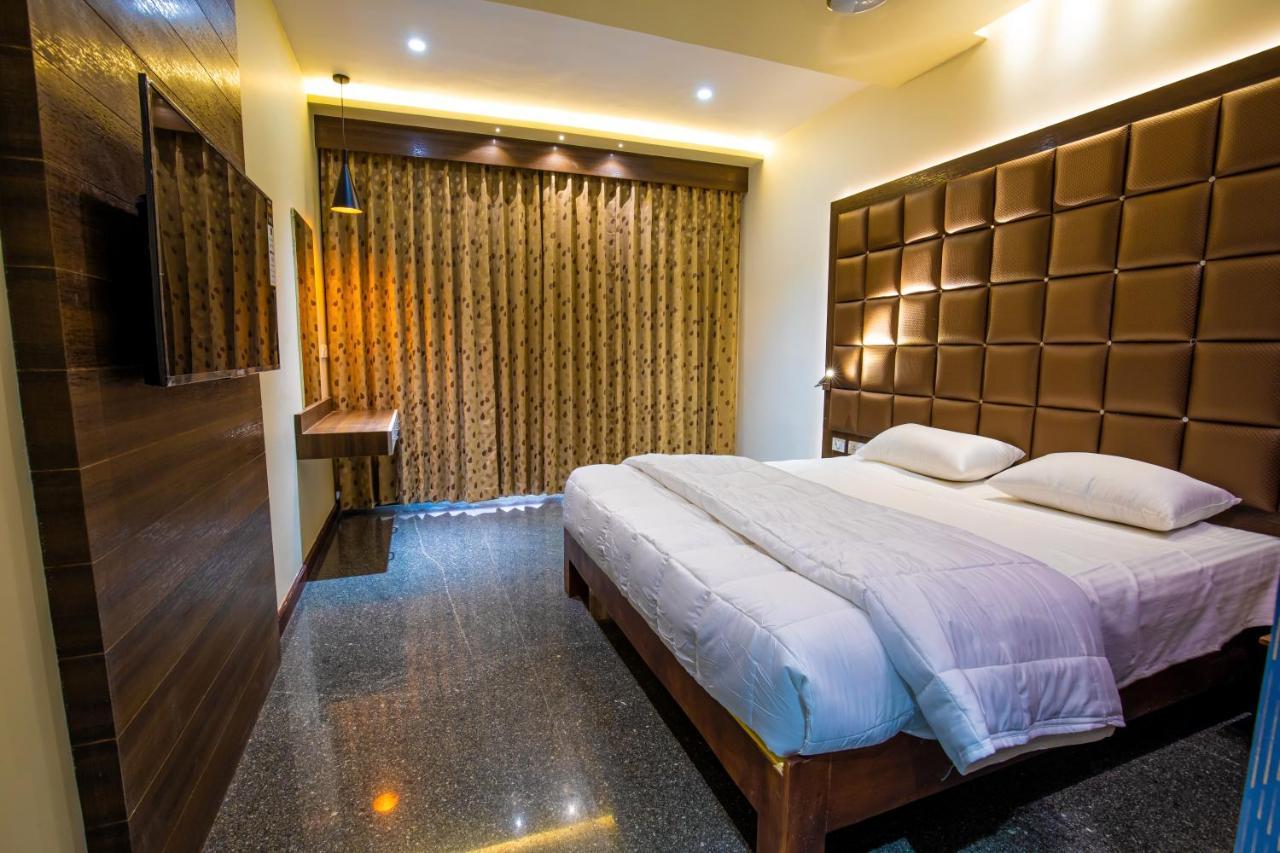 Hotel Vijayarani Tiruchirappalli Exterior photo
