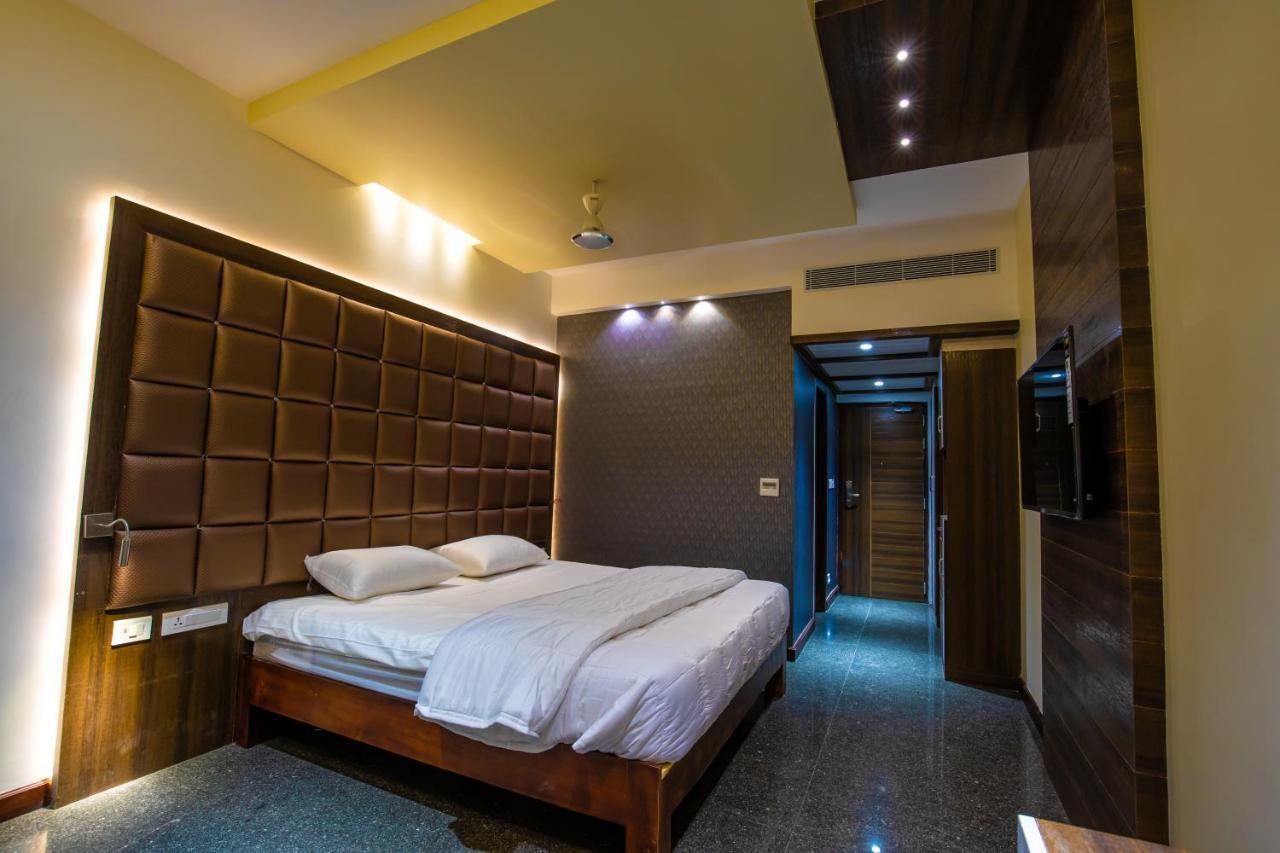 Hotel Vijayarani Tiruchirappalli Exterior photo